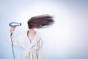Środki na suche włosy w 15 minut