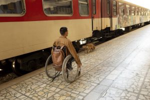 Jakie codzienne problemy mogą mieć osoby z niepełnosprawnością ruchową?