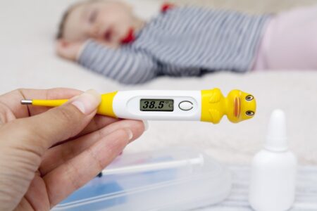Czy napady gorączkowe są niebezpieczne dla życia dziecka?